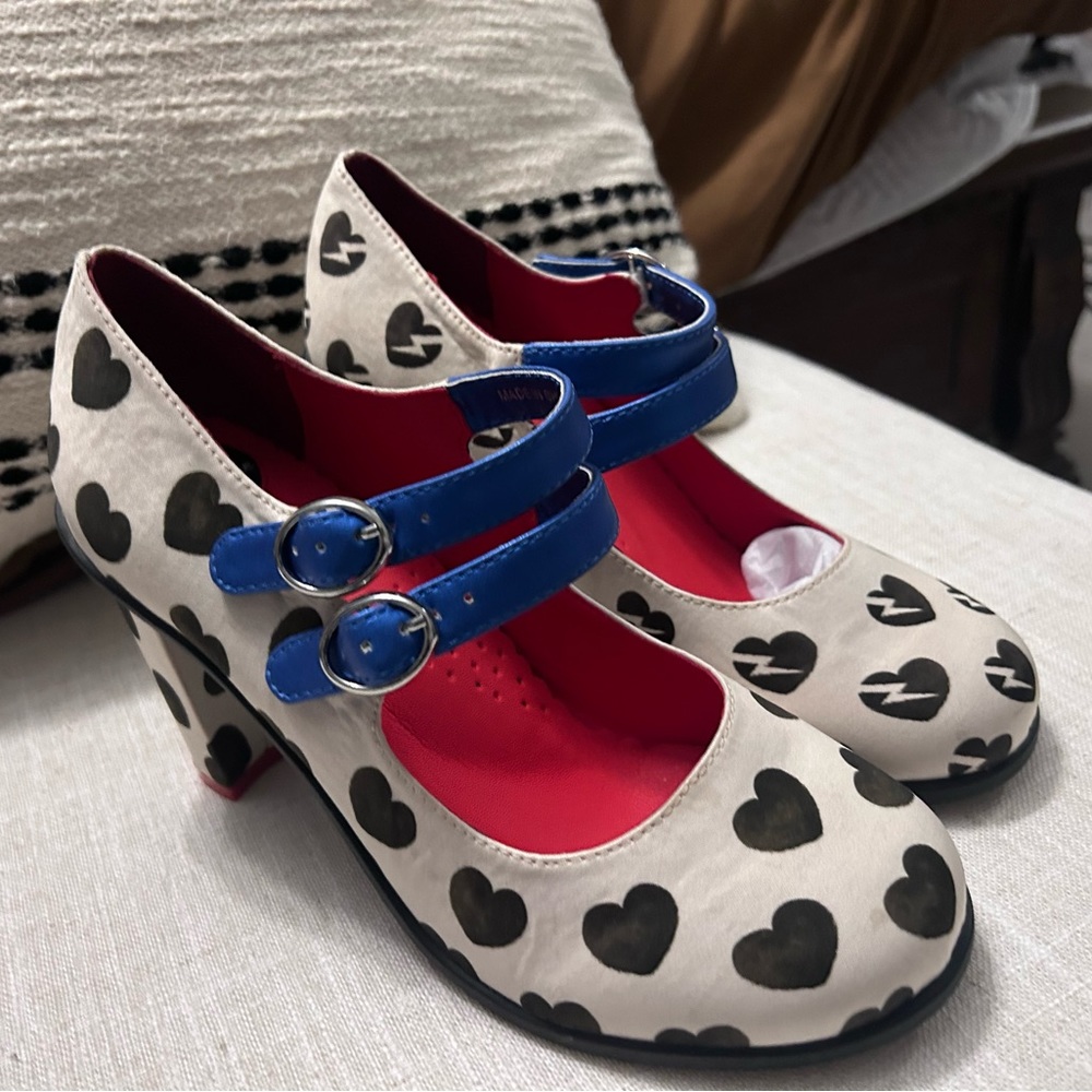 Chocolaticas® High Heels He Loves Me, He Loves Me Not Women's Mary Jane Pump